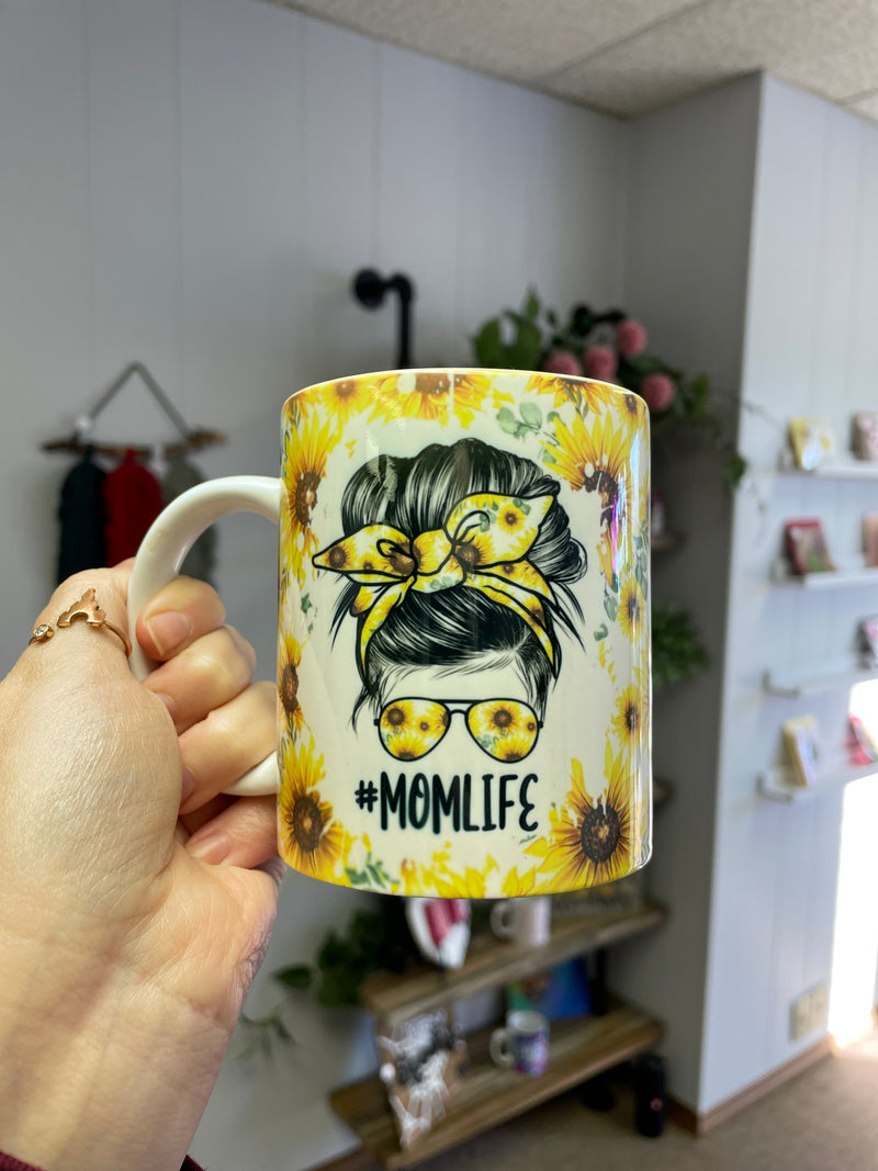 Sunflower #Momlife Mug