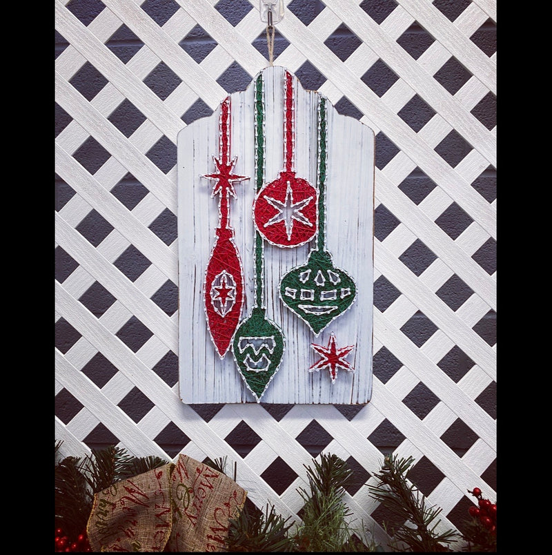 Holiday Hanging Ornaments Wall Plaque